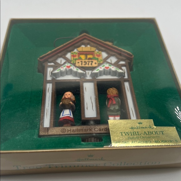 1977 Ornament Vintage Weather House Twirl About Hallmark Keepsake With Box - Picture 4 of 5
